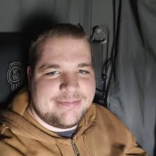 If I'm looking for a gaming laptop just for traveling what brand would you  guys recommend? Need options. It's either that or a steam deck.