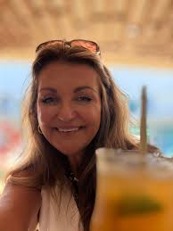 Theresa Russo (@theresarusso2.0) • Threads, Say more