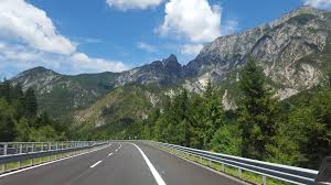 Pieniadz.pl » video » austria wysłała wojsko na granicę z włochami. Autostrady I Winiety We Wloszech Snow Is White