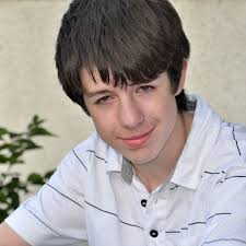 Jean-David Lamarre… Par où je commence? Tu as toujours eu un grand cœur et  sensible. Pendant longtemps tu as cru que c'était une faiblesse et non une  force. Tu étais un intellectuel,