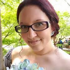 Amanda Middlebrooks's Instagram, Twitter & Facebook