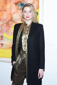 Elizabeth debicki was born in france but raised in australia, where she took quickly to dance and ballet. The Crown Season 5 First Look At Tenet Star S Princess Diana