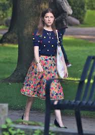 A simple favor contains examples of: Anna Kendrick A Simple Favor Movie Set In Toronto 08 17 2017 Celebmafia
