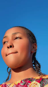 Sasha Everett's Instagram, Twitter & Facebook