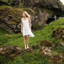 Temukan pin ini dan lainnya di video oleh agus hermawan. Bokeh Review A Gorgeous Indie Science Fiction Film Explores The Quietest Apocalypse The Verge