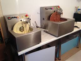 Hasil gambar untuk CHOCOLATE TEMPERING MACHINE