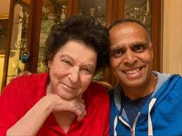 Judith Cure's Instagram, Twitter & Facebook