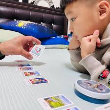 還在煩惱怎麼增加與小朋友的互動？GoKids 玩樂小子& Asmodee 艾賜魔袋的桌遊，會是你不錯的首選👉  https://www.gokids.com.tw/Blog/103 🌟桌遊特色🌟 ➀ 寓教於樂，玩樂的同時也在學習