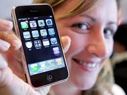 Während dies ursprünglich als designdurchbruch bezeichnet wurde, berichteten die benutzer bald, dass das halten des iphones am boden einen rückgang. Vorarlberg Iphone Loste Revolution Aus Vorarlberg Vol At