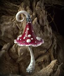 Rot Weiss Schwarz Fantasie Pilz Fur Marchen Garten Pot Dekor Aussen Oder Innen Einwohner Elfen Zwerge Feen Und Trolle Sind His Hers So Schwarze Magie Pilze Und Dekor