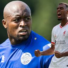 Danzell Gravenberch trots op zijn broertje: 'Ryan is een kerel geworden'