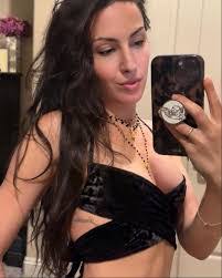 Brittany Parisi's Instagram, Twitter & Facebook