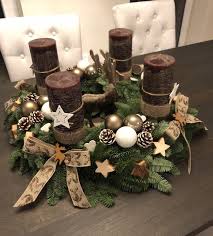 Adventskranz Kalenderlysdekorationer Adventskranz Klassisch Natur Weihnachtsdeko Im Garten Adventskranz Weihnachtsdekoration