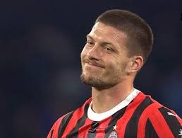 Novinar Toni Džouns vređao Novaka Đokovića i namestio srpske navijače