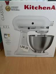 Oil leaking form a kitchenaid mixer is a common issue, and following this aritcle's steps to replace the mixer's gearbox grease will easily solve the problem. Bnib Kitchenaid Tilt Head Stand Mixer 4 3l K45ss Home Appliances Kitchenware On Carousell