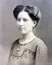 Looking for Relative of my Family from before WW2 Trying to find grave of Anna  Eisinger nee Mangl wife of Max Eisinger (1901 Holic -1966 Vienna) Anna was  born