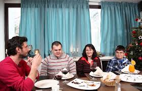 Bugra gülsoy,leyla lidya tugutlu,beren gokyildiz. Azi Ultimul Episod Din Primul Sezon Visuri La Cheie De La Protv Adela Parvu Interior Design Blogger