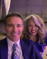 Cincinnati Style: Exploring Morning Attire and Professional Dress Codes