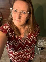 Hi I'm 42 from Newcastle upon tyne. Im married, I have an autistic son  who's just turned 18 and a daughter who's 22. I Love my dog and 2 cats. I  love