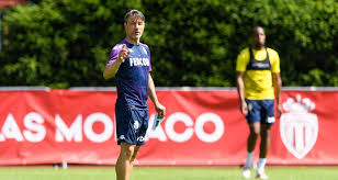 Lucas has agreed a provisional contract with asm, with lyon expecting to formally receive an €11m offer for the player from the principality side today. Q9y3hkrj 6zgtm