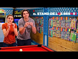 En total son 21 y…. El Stand De Los Besos 2 Trailer En Espanol Latino L Netflix Youtube