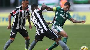 Contudo o remate foi cortado por um defesa do botafogo. Palmeiras X Botafogo Veja 5 Jogadores Que Podem Decidir O Confronto Torcedores Noticias Sobre Futebol Games E Outros Esportes