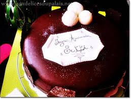 Gateau D Anniversaire A La Creme Noix De Coco Chocolat Avec Images Gateau Creme Noix De Coco Gateau Anniversaire Chocolat