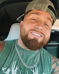 Feels like it's been years since I did a selfie but prolly last week 😎