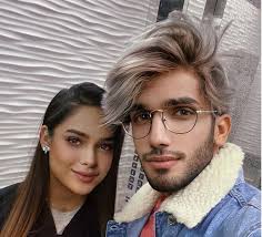 مشاعل الشحي هي إعلامية وممثلة إماراتية الجنسية، وهي مشهورة على منصات التواصل الإجتماعي، ولدت في تاريخ الثامن عشر من شهر فبراير لعام. Ø­Ù„Ùˆ Ø§Ù„ÙÙ† Ø£ÙˆÙ„ ØªØ¹Ù„ÙŠÙ‚ Ù…Ù† Ø§Ù„Ø¥Ø¹Ù„Ø§Ù…ÙŠ Ø§Ù„Ø¥Ù…Ø§Ø±Ø§ØªÙŠ Ø£Ø­Ù…Ø¯ Ø®Ù…ÙŠØ³ Ø¨Ø¹Ø¯ Ø§Ù„Ù„ÙØ¸ Ø§Ù„Ø®Ø§Ø±Ø¬ Ù…Ù† Ø²ÙˆØ¬ØªÙ‡ Heloualfan Com