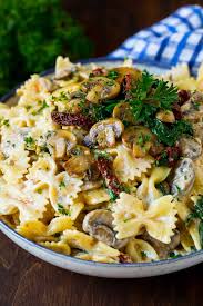 Farfalle with chicken and roasted garlic 26 26. Farfalle Pasta With Mushrooms And Spinach Dinner At The Zoo