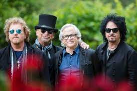 Последние твиты от toto (@toto99com). Rock De Jenseits Von Africa Toto Feiern Den 40