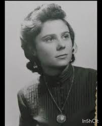 Feliz cumpleaños genial Sister @valeriiasaancheez ❤️ Esta canción fue  escrita en el mes de Agosto de 1994. Por esos días mi hermana Vale cumplía  15 años y yo quería hacerle un regalo