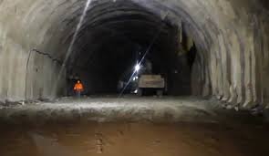 W najwyższym punkcie, od dna tunelu do wierzchołka góry, znajdować się ma 107 m skały. Tunel Zakopianka Artykuly Zakopane Nasze Miasto
