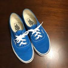 You won't have to shoelaces to tie with this method, so simply pull it as tight as you like, tuck in the end of. How To S Wiki 88 How To Lace Vans 4 Holes