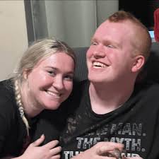 Where to get a reasonably priced male wax in Findlay?