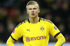 Thomas tuchel reacts to questions about haaland and upamecano rumours. Belum Main Di Inggris Erling Haaland Akui Masih Jauh Dari Level Sang Ayah Goal Com