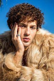 Amora mautner já busca o substituto para joão gana (veja foto abaixo). Gbgijlnpgqezum