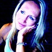 Sandy Leo Email & Phone Number