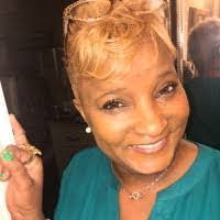 Lashunda Robinson's Instagram, Twitter & Facebook