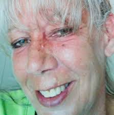 Suzanne Phelps's Instagram, Twitter & Facebook