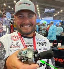 Time to dump drag? Redcrest tidbits! Straight tail worms now