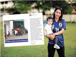 Rita rudaini antara selebriti berstatus ibu tunggal yang gigih membesarkan dua anak lelakinya, airit rayyan rizqin dan airit rafqa arjuna setelah berpisah dengan pemain bola aidil zafuan pada 2013. Bola Sepak Bukan Seronok Seronok Bukan Untuk Glamour