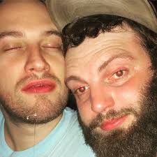 Andy Molholt (@ambymoho) · Instagram 照片和视频