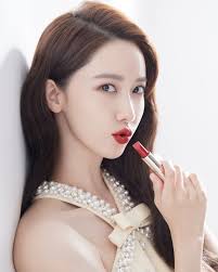 9 Female K-Pop Idols Who Endorse Luxury Brands