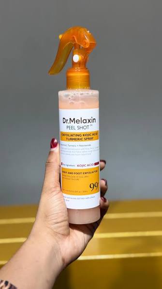DR.MELAXIN PEEL SHOT SPRAY EXFOLIANTE CON ÁCIDO KÓJICO Y CÚRCUMA, Mejora la apariencia de protuberancias de queratosis pilaris, piel de gallina y manchas oscuras en el cuerpo, Exfolia suavemente la piel muerta y el sebo sin irritación, ...