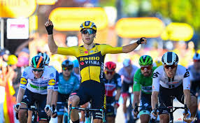 Последние твиты от wout van aert (@woutvanaert). Van Aert Sprints To The Stage 5 Win Yates In Yellow Daily Tour Digest Cyclingtips