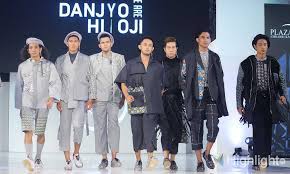 34 terminal batik air terbaru, gaya terbaru! Ragam Desain Pakaian Pria Yang Unik Di Jogja Fashion Festival 2019 Highlight Id