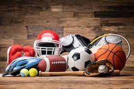 Photo libre de droit de Divers Équipements Déquipement De Sport banque  d'images et plus d'images libres de droit de Sport - Sport, Variété, Sphère  - iStock