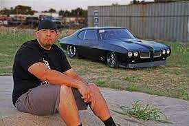 When chief was only nine years old, he learns the riding and spends most of the time to watch street racing, which was held in the area of oklahoma city. Car Accessories Big Chief Street Outlaws Street Outlaws Street Outlaws Cars