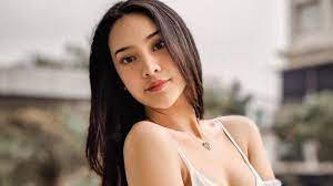 Anya geraldine ungkap cinta pertamanya, ngaku naksir sepupu sendiri. Pamer Bikini Intip 10 Pose Hot Anya Geraldine Di Pantai